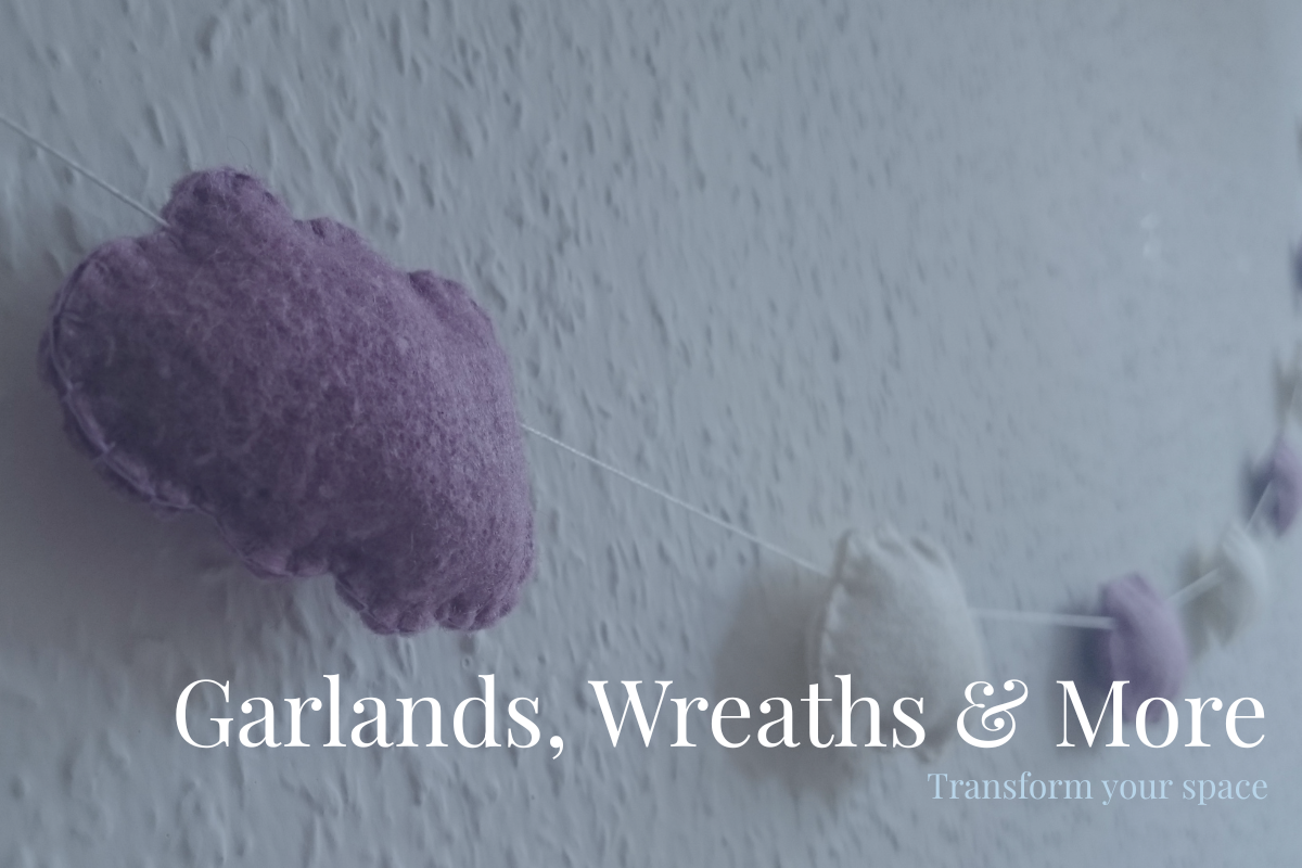 Garlands, Banners, Wreaths & Wooden Decorations