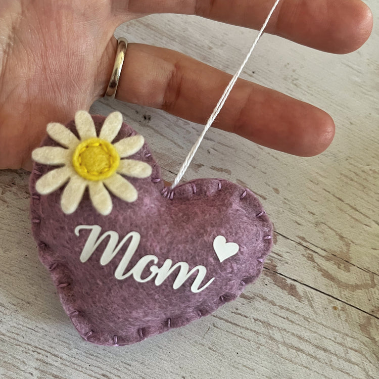 Mother's Day Gifts & Decor